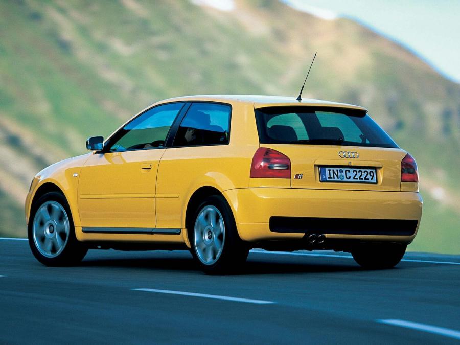  Audi S3 (8L) 2001 года  (фото 17 из 18)